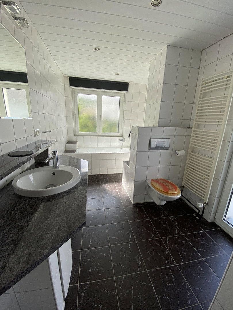 house for sale, 140 m², Cleebronn, Baden-Württemberg house for sale, 140 m², Cleebronn, Baden-Württemberg