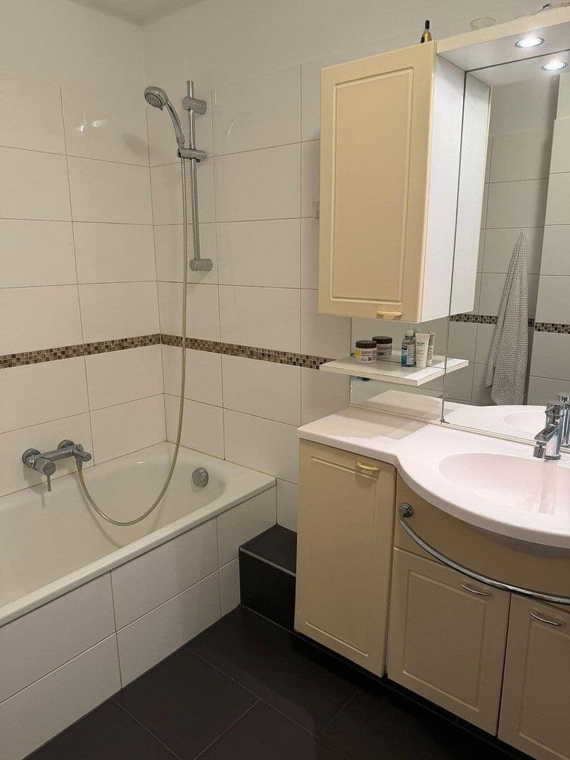 2 bedroom flat to rent, 60 m², Neichener Str. 20, Overath, North Rhine-Westphalia 2 bedroom flat to rent, 60 m², Neichener Str. 20, Overath, North Rhine-Westphalia