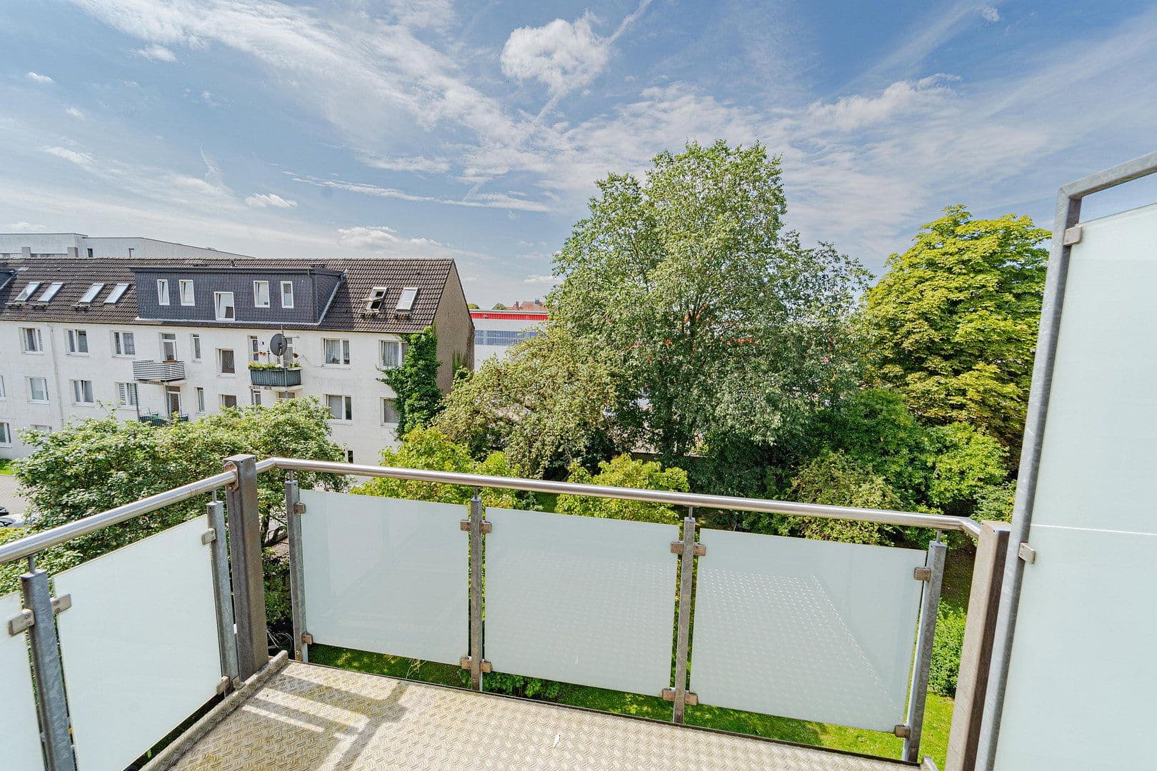 house for sale, 266 m², Schwartauer Allee 121, , Schwartauer Allee 121a, Lübeck, Schleswig-Holstein house for sale, 266 m², Schwartauer Allee 121, , Schwartauer Allee 121a, Lübeck, Schleswig-Holstein