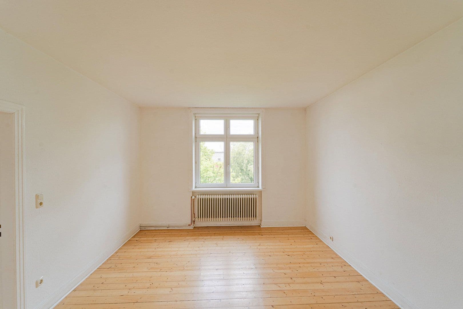 house for sale, 266 m², Schwartauer Allee 121, , Schwartauer Allee 121a, Lübeck, Schleswig-Holstein house for sale, 266 m², Schwartauer Allee 121, , Schwartauer Allee 121a, Lübeck, Schleswig-Holstein