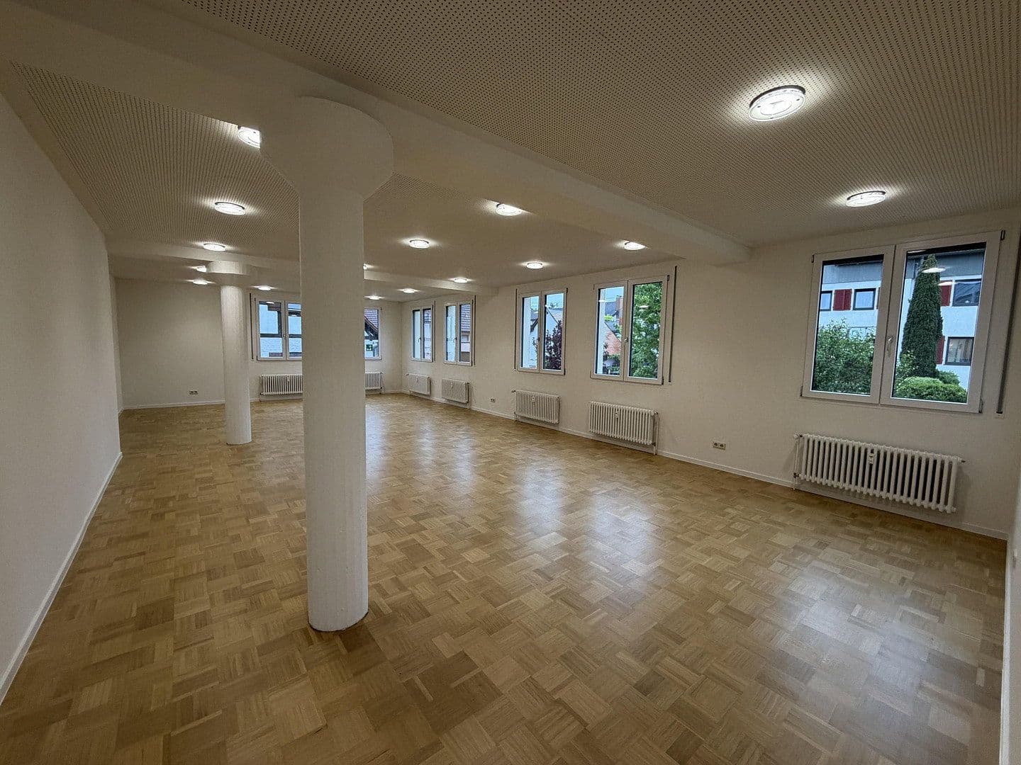 office to rent, 165 m², Hauptstraße 55, Baltmannsweiler, Baden-Württemberg office to rent, 165 m², Hauptstraße 55, Baltmannsweiler, Baden-Württemberg