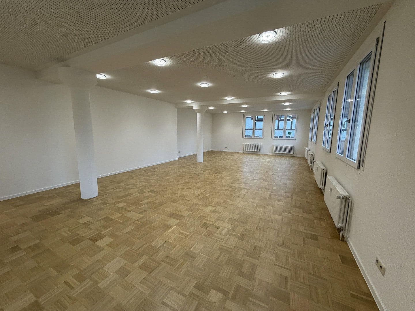office to rent, 165 m², Hauptstraße 55, Baltmannsweiler, Baden-Württemberg office to rent, 165 m², Hauptstraße 55, Baltmannsweiler, Baden-Württemberg