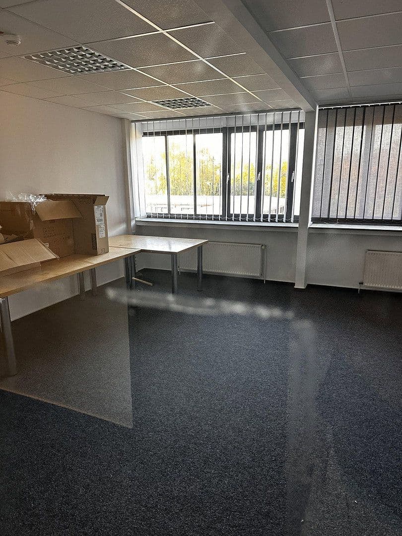 office to rent, 42 m², Lise-Meitner-Straße 9, Herten, North Rhine-Westphalia office to rent, 42 m², Lise-Meitner-Straße 9, Herten, North Rhine-Westphalia