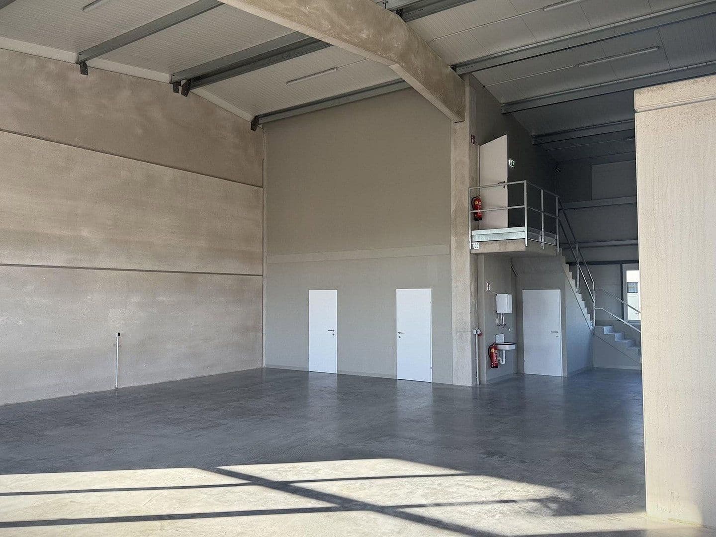 non-residential property to rent, 2,082 m², Gewerbepark B17 / II / Straße 3 / Objekt 11, Teesdorf, Lower Austria non-residential property to rent, 2,082 m², Gewerbepark B17 / II / Straße 3 / Objekt 11, Teesdorf, Lower Austria