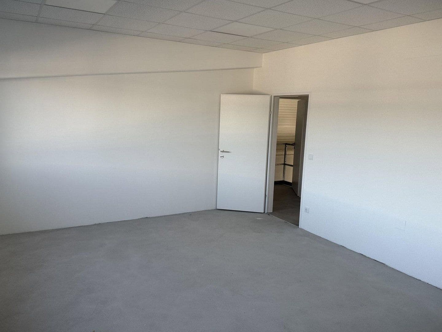 non-residential property to rent, 2,082 m², Gewerbepark B17 / II / Straße 3 / Objekt 11, Teesdorf, Lower Austria non-residential property to rent, 2,082 m², Gewerbepark B17 / II / Straße 3 / Objekt 11, Teesdorf, Lower Austria
