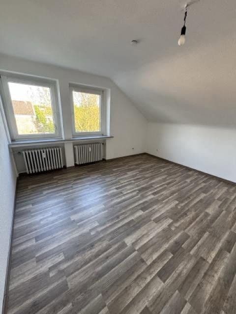 1 bedroom with open-plan kitchen flat to rent, 65 m², Bahnhofstr.36, Moers, North Rhine-Westphalia 1 bedroom with open-plan kitchen flat to rent, 65 m², Bahnhofstr.36, Moers, North Rhine-Westphalia