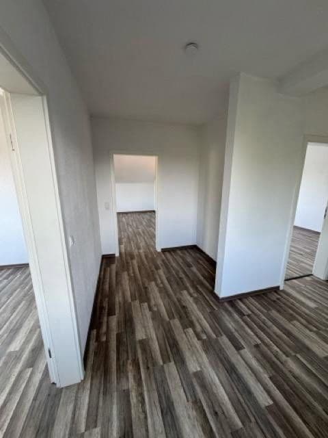 1 bedroom with open-plan kitchen flat to rent, 65 m², Bahnhofstr.36, Moers, North Rhine-Westphalia 1 bedroom with open-plan kitchen flat to rent, 65 m², Bahnhofstr.36, Moers, North Rhine-Westphalia