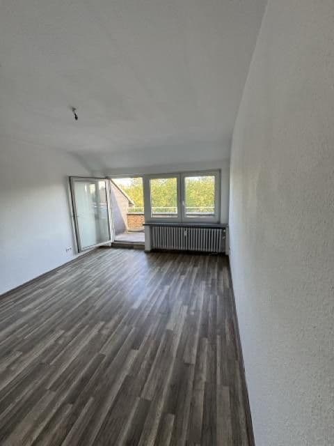 1 bedroom with open-plan kitchen flat to rent, 65 m², Bahnhofstr.36, Moers, North Rhine-Westphalia 1 bedroom with open-plan kitchen flat to rent, 65 m², Bahnhofstr.36, Moers, North Rhine-Westphalia