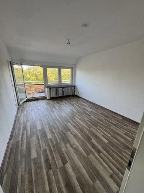 1 bedroom with open-plan kitchen flat to rent, 65 m², Bahnhofstr.36, Moers, North Rhine-Westphalia 1 bedroom with open-plan kitchen flat to rent, 65 m², Bahnhofstr.36, Moers, North Rhine-Westphalia