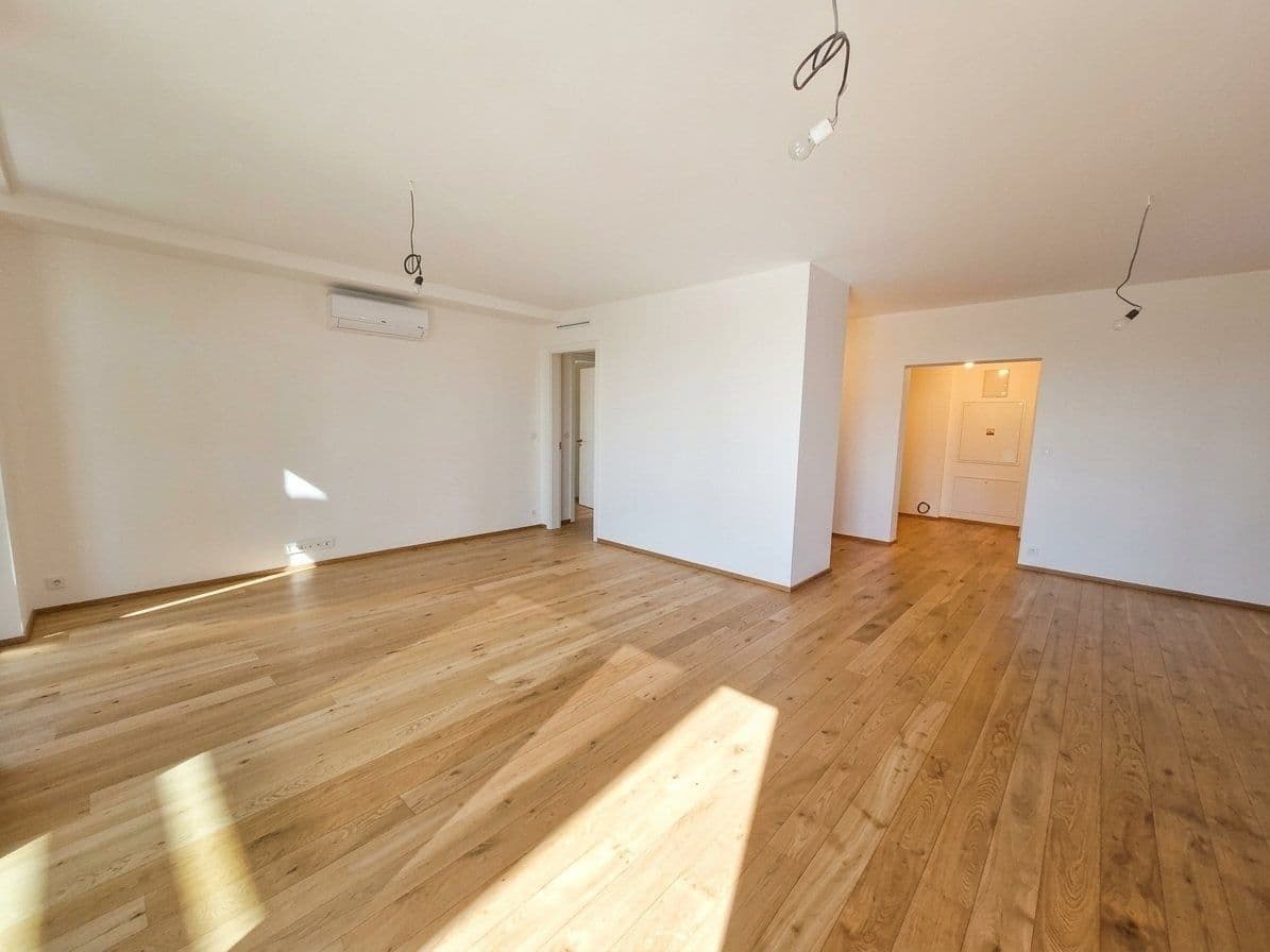 3 bedroom with open-plan kitchen flat for sale, 132 m², Nádražní, Prague, Prague 3 bedroom with open-plan kitchen flat for sale, 132 m², Nádražní, Prague, Prague