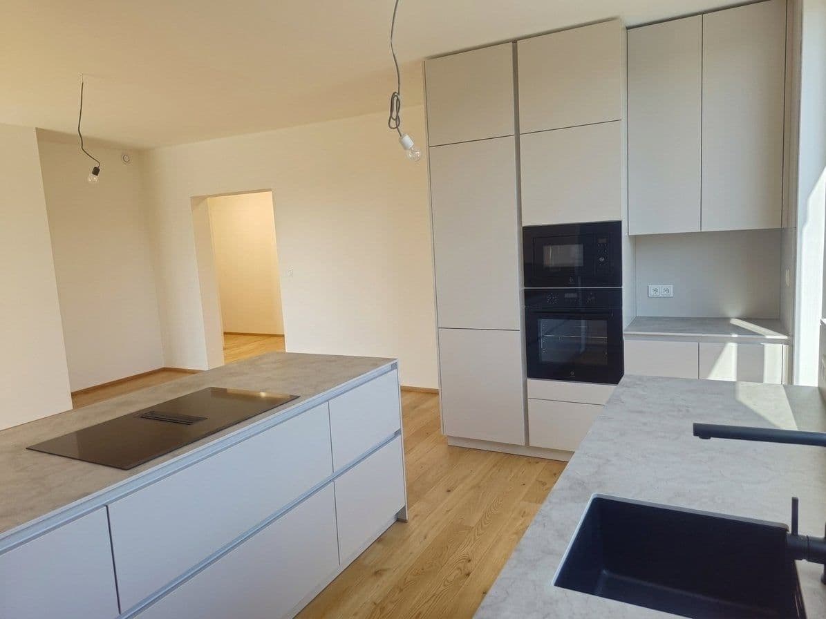 3 bedroom with open-plan kitchen flat for sale, 132 m², Nádražní, Prague, Prague 3 bedroom with open-plan kitchen flat for sale, 132 m², Nádražní, Prague, Prague