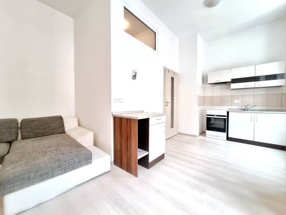 1 bedroom with open-plan kitchen flat to rent, 35 m², V Šipce, Plzeň, Plzeňský Region 1 bedroom with open-plan kitchen flat to rent, 35 m², V Šipce, Plzeň, Plzeňský Region