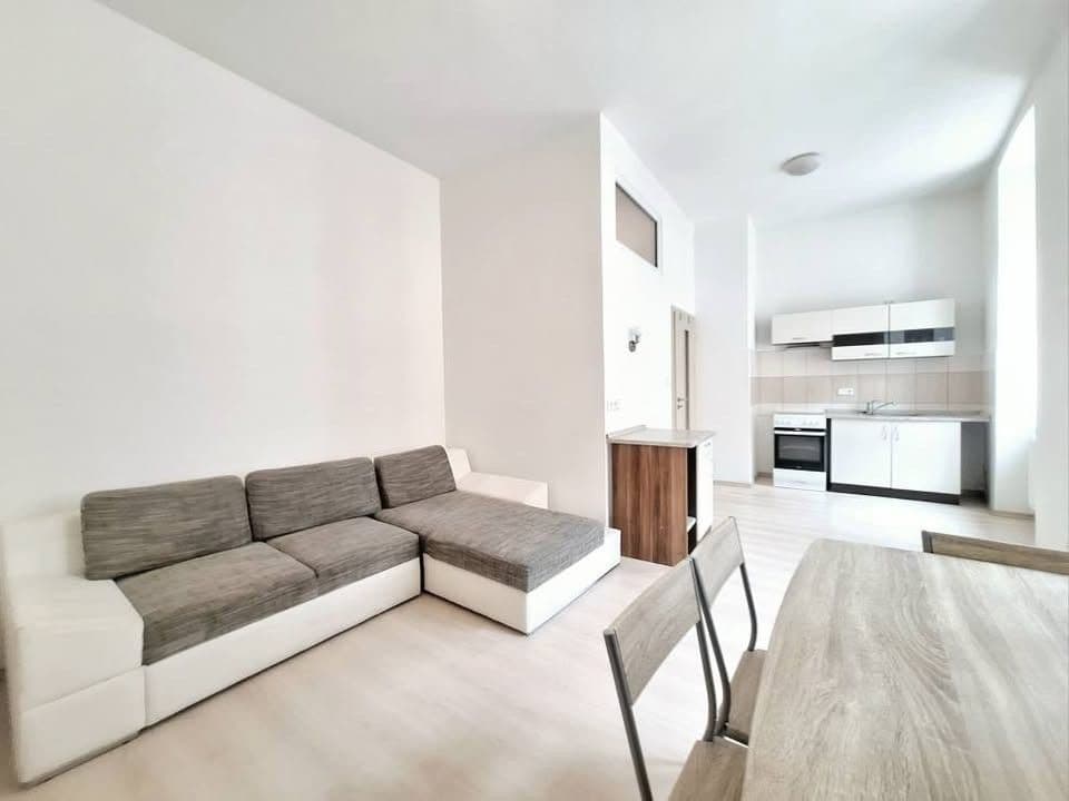 1 bedroom with open-plan kitchen flat to rent, 35 m², V Šipce, Plzeň, Plzeňský Region 1 bedroom with open-plan kitchen flat to rent, 35 m², V Šipce, Plzeň, Plzeňský Region