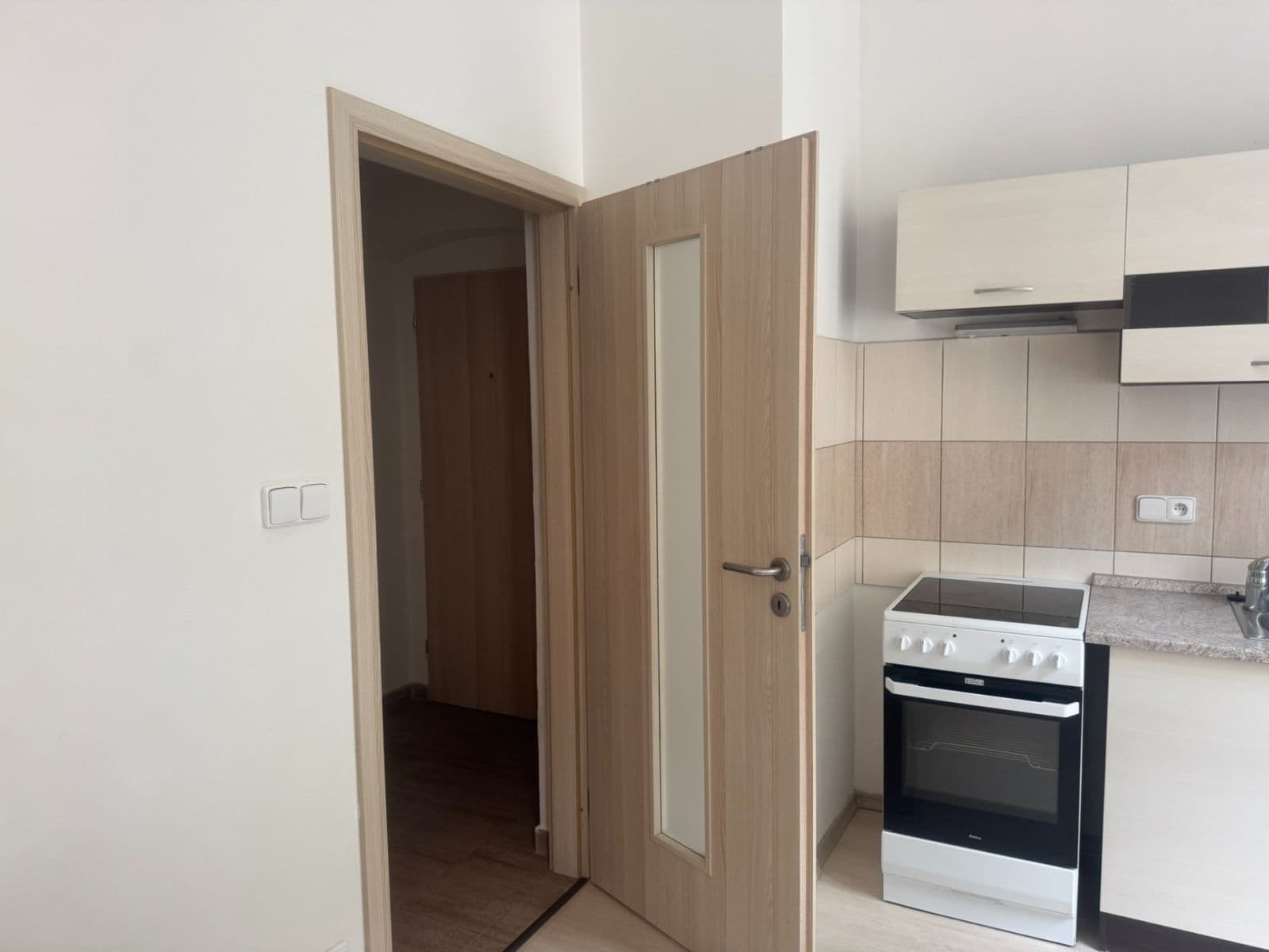 1 bedroom with open-plan kitchen flat to rent, 35 m², V Šipce, Plzeň, Plzeňský Region 1 bedroom with open-plan kitchen flat to rent, 35 m², V Šipce, Plzeň, Plzeňský Region