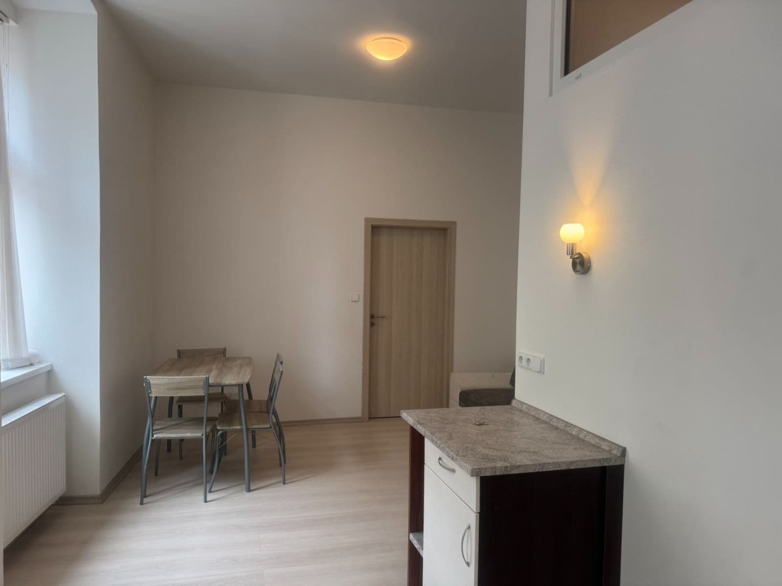 1 bedroom with open-plan kitchen flat to rent, 35 m², V Šipce, Plzeň, Plzeňský Region 1 bedroom with open-plan kitchen flat to rent, 35 m², V Šipce, Plzeň, Plzeňský Region