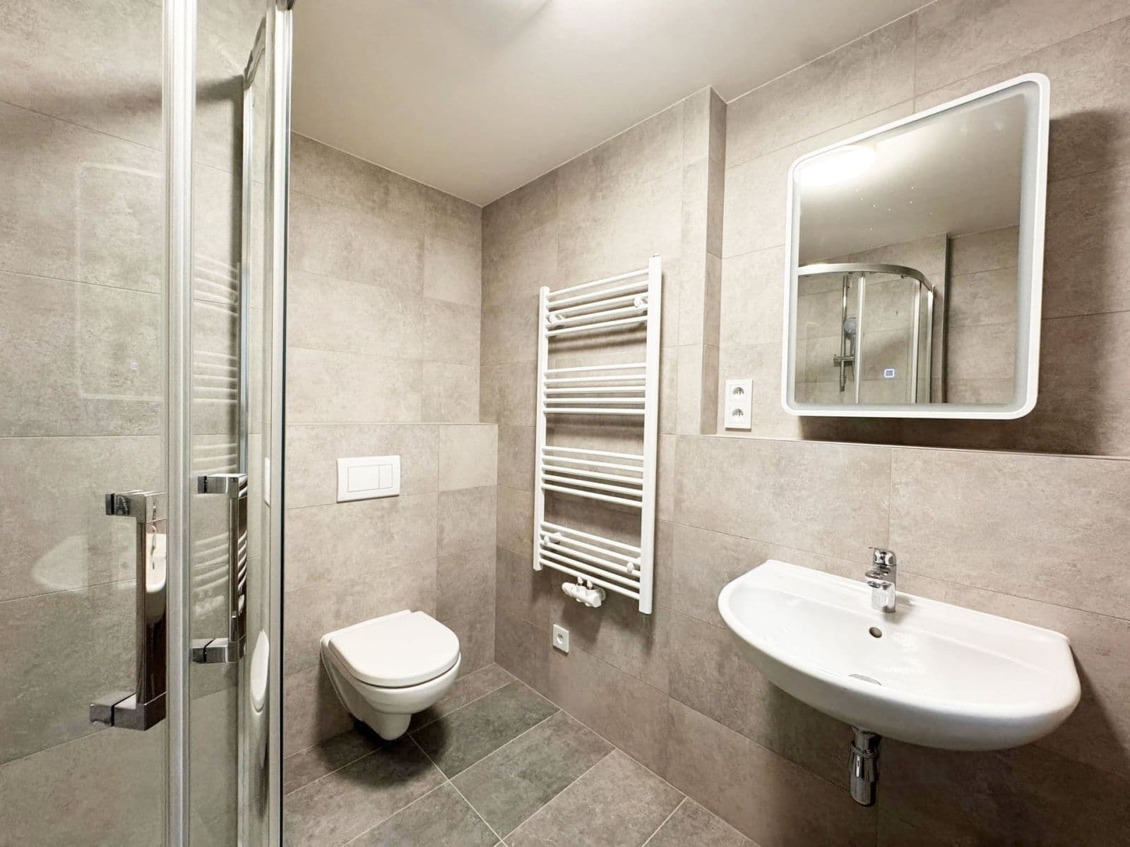 1 bedroom with open-plan kitchen flat to rent, 48 m², Fabiánové, Prague, Prague 1 bedroom with open-plan kitchen flat to rent, 48 m², Fabiánové, Prague, Prague