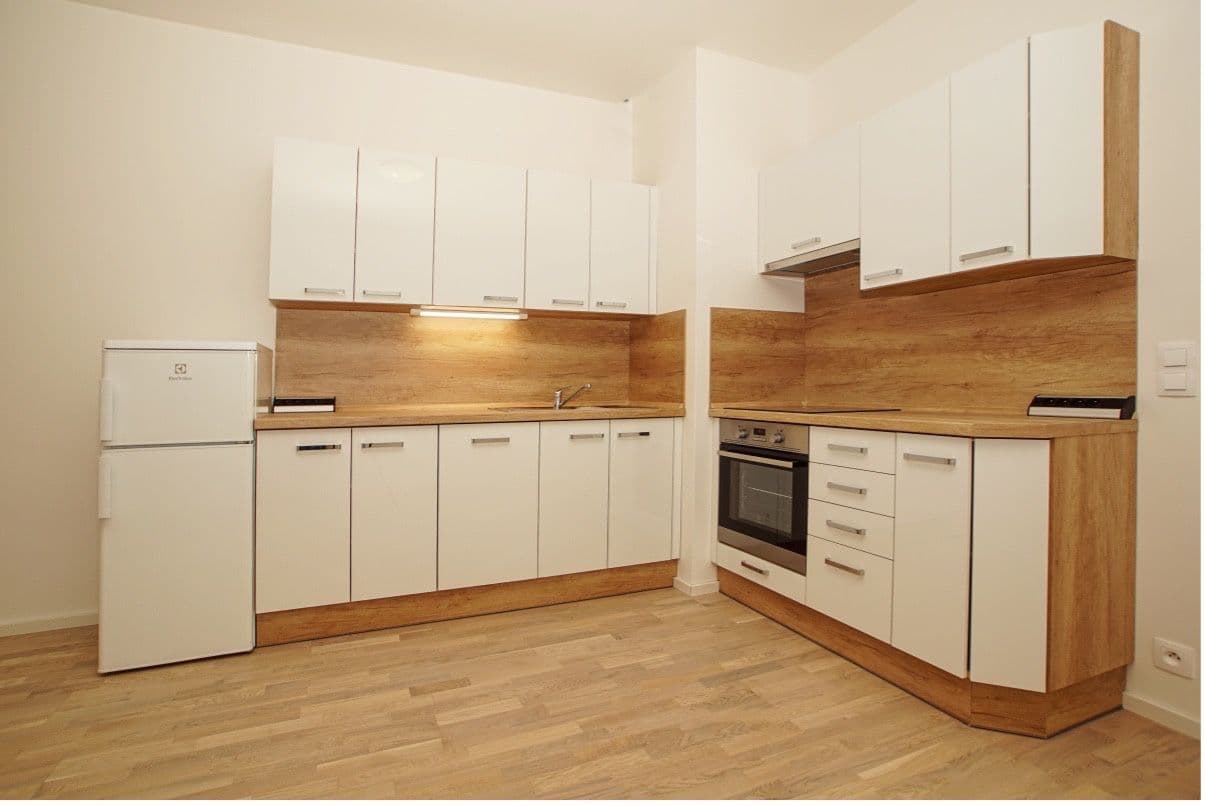 1 bedroom with open-plan kitchen flat for sale, 60 m², Saarinenova, Prague, Prague 1 bedroom with open-plan kitchen flat for sale, 60 m², Saarinenova, Prague, Prague