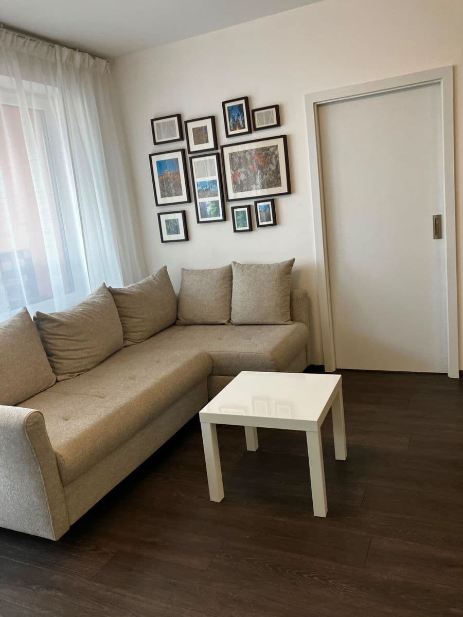1 bedroom with open-plan kitchen flat to rent, 46 m², Nezvalova, Olomouc, Olomoucký Region 1 bedroom with open-plan kitchen flat to rent, 46 m², Nezvalova, Olomouc, Olomoucký Region