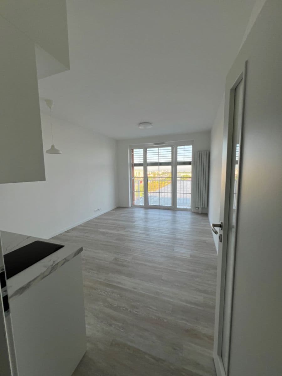 Studio flat to rent, 29 m², Mladoboleslavská, Prague, Prague Studio flat to rent, 29 m², Mladoboleslavská, Prague, Prague