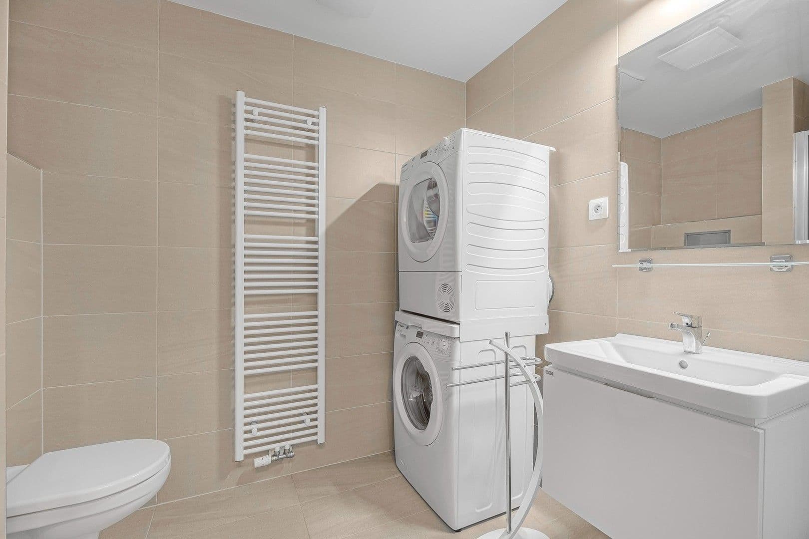 Studio flat to rent, 33 m², Strnadových, Prague, Prague Studio flat to rent, 33 m², Strnadových, Prague, Prague