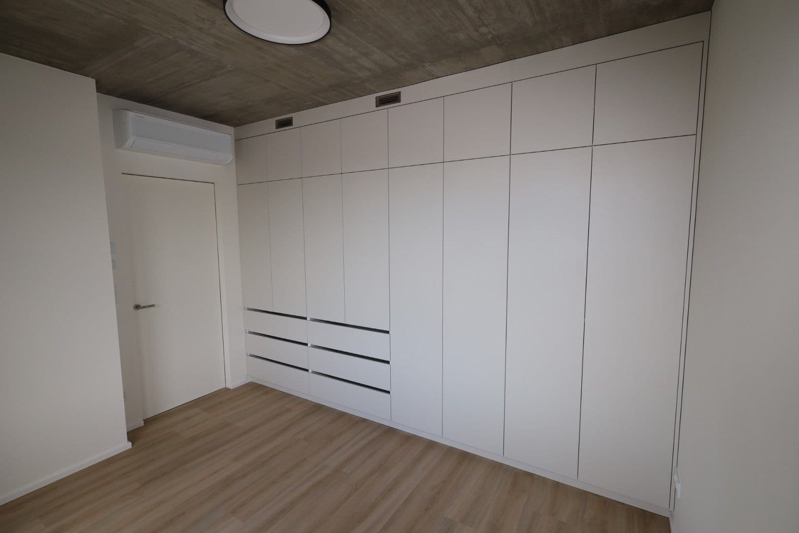 1 bedroom with open-plan kitchen flat to rent, 38 m², Práčská, Prague, Prague 1 bedroom with open-plan kitchen flat to rent, 38 m², Práčská, Prague, Prague