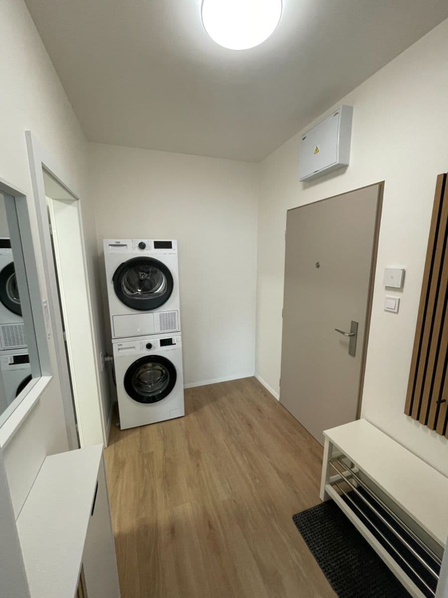 Studio flat to rent, 30 m², Nad Kolčavkou, Prague, Prague Studio flat to rent, 30 m², Nad Kolčavkou, Prague, Prague