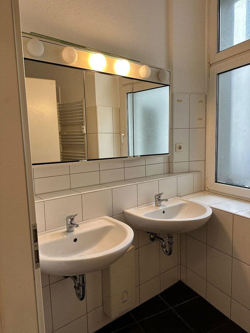 3 bedroom flat to rent, 77 m², Van Meenen Str 4, Solingen, North Rhine-Westphalia 3 bedroom flat to rent, 77 m², Van Meenen Str 4, Solingen, North Rhine-Westphalia