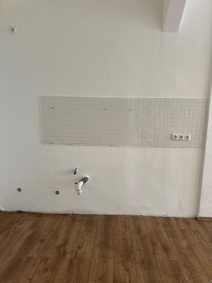 3 bedroom flat to rent, 77 m², Van Meenen Str 4, Solingen, North Rhine-Westphalia 3 bedroom flat to rent, 77 m², Van Meenen Str 4, Solingen, North Rhine-Westphalia