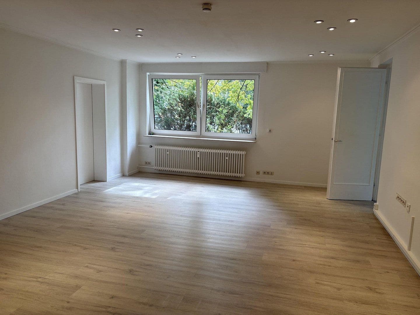 4 bedroom flat to rent, 128 m², Wiesbaden, Hesse 4 bedroom flat to rent, 128 m², Wiesbaden, Hesse