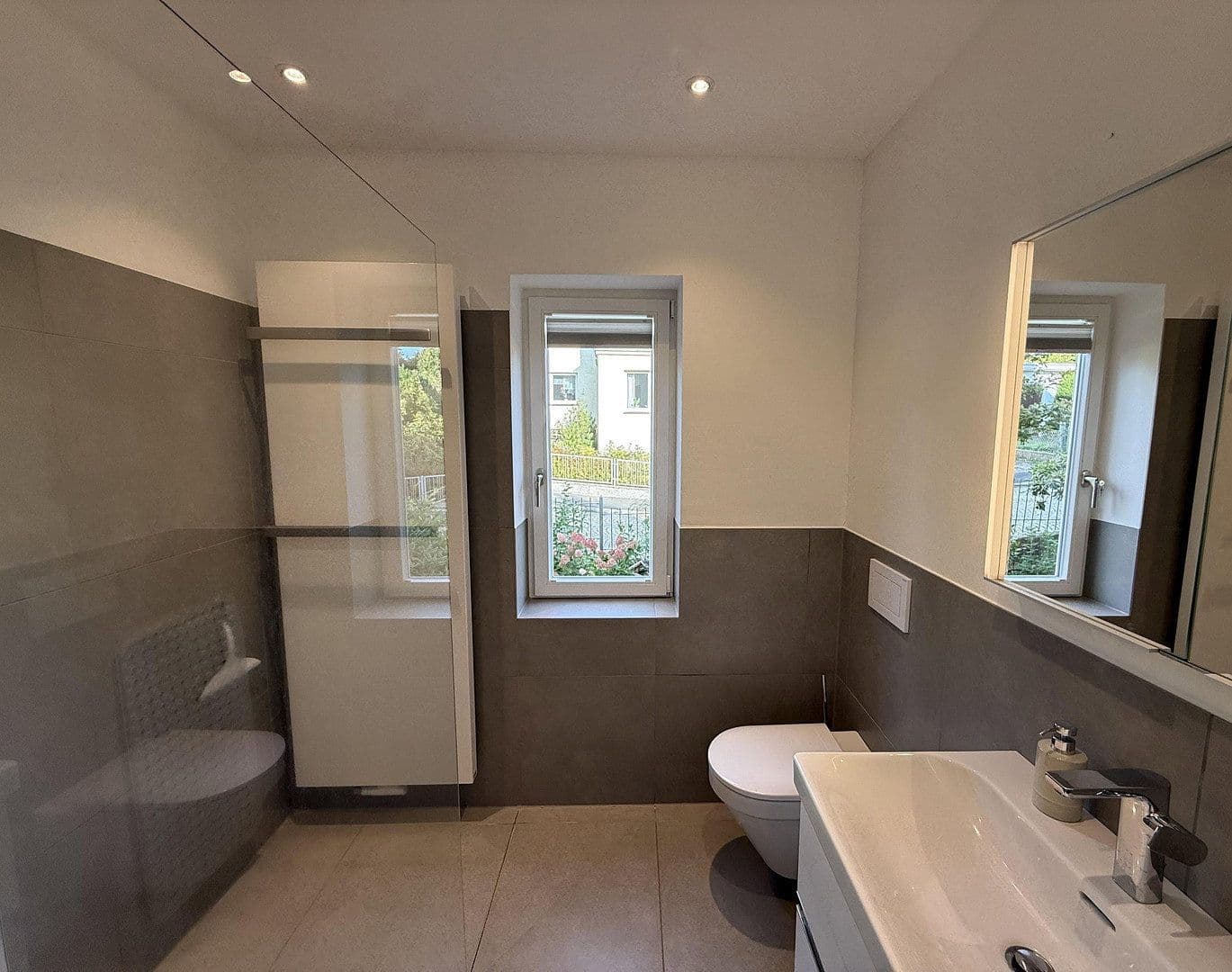 4 bedroom flat to rent, 157 m², Kassel, Hesse 4 bedroom flat to rent, 157 m², Kassel, Hesse