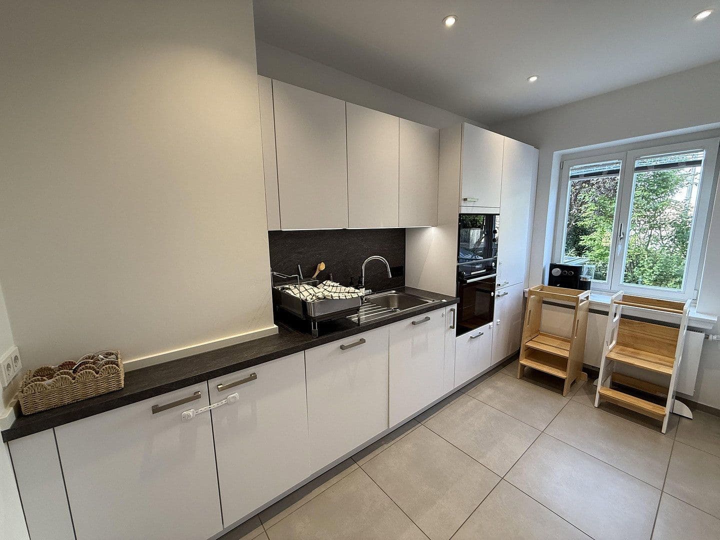 4 bedroom flat to rent, 157 m², Kassel, Hesse 4 bedroom flat to rent, 157 m², Kassel, Hesse
