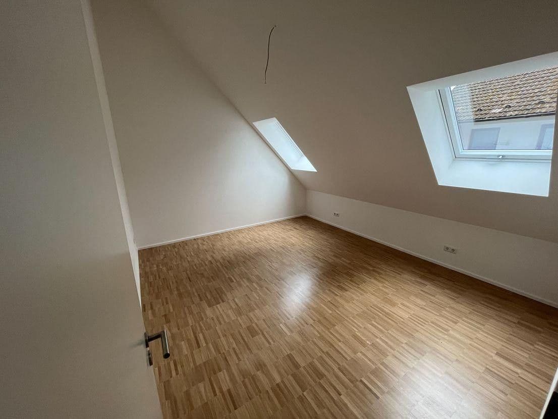 5 bedroom flat to rent, 150 m², Wielandstr.5b, Zirndorf, Bavaria 5 bedroom flat to rent, 150 m², Wielandstr.5b, Zirndorf, Bavaria