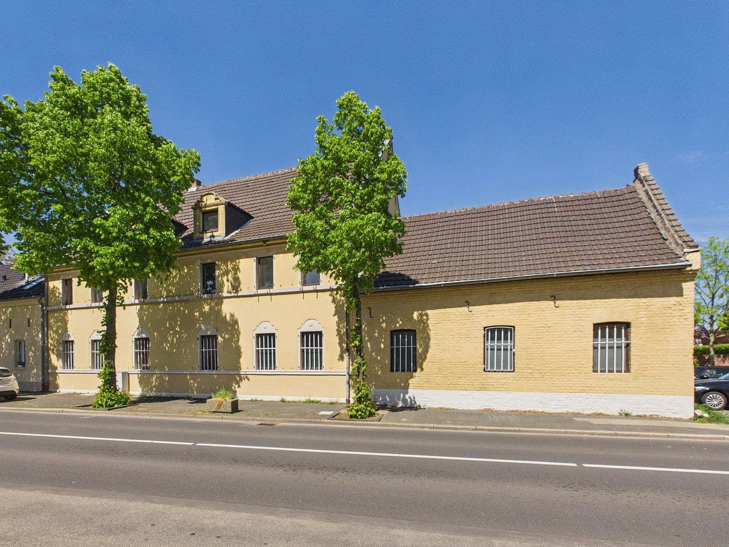 house for sale, 322 m², Pulheim, North Rhine-Westphalia house for sale, 322 m², Pulheim, North Rhine-Westphalia