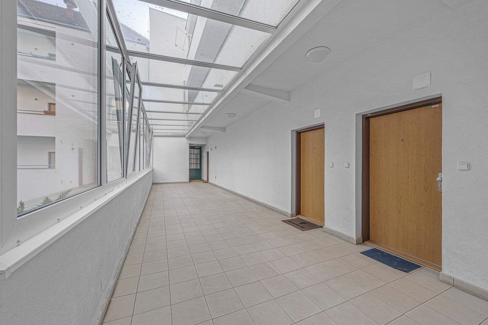 1 bedroom with open-plan kitchen flat to rent, 53 m², Hořanská, Prague, Prague 1 bedroom with open-plan kitchen flat to rent, 53 m², Hořanská, Prague, Prague