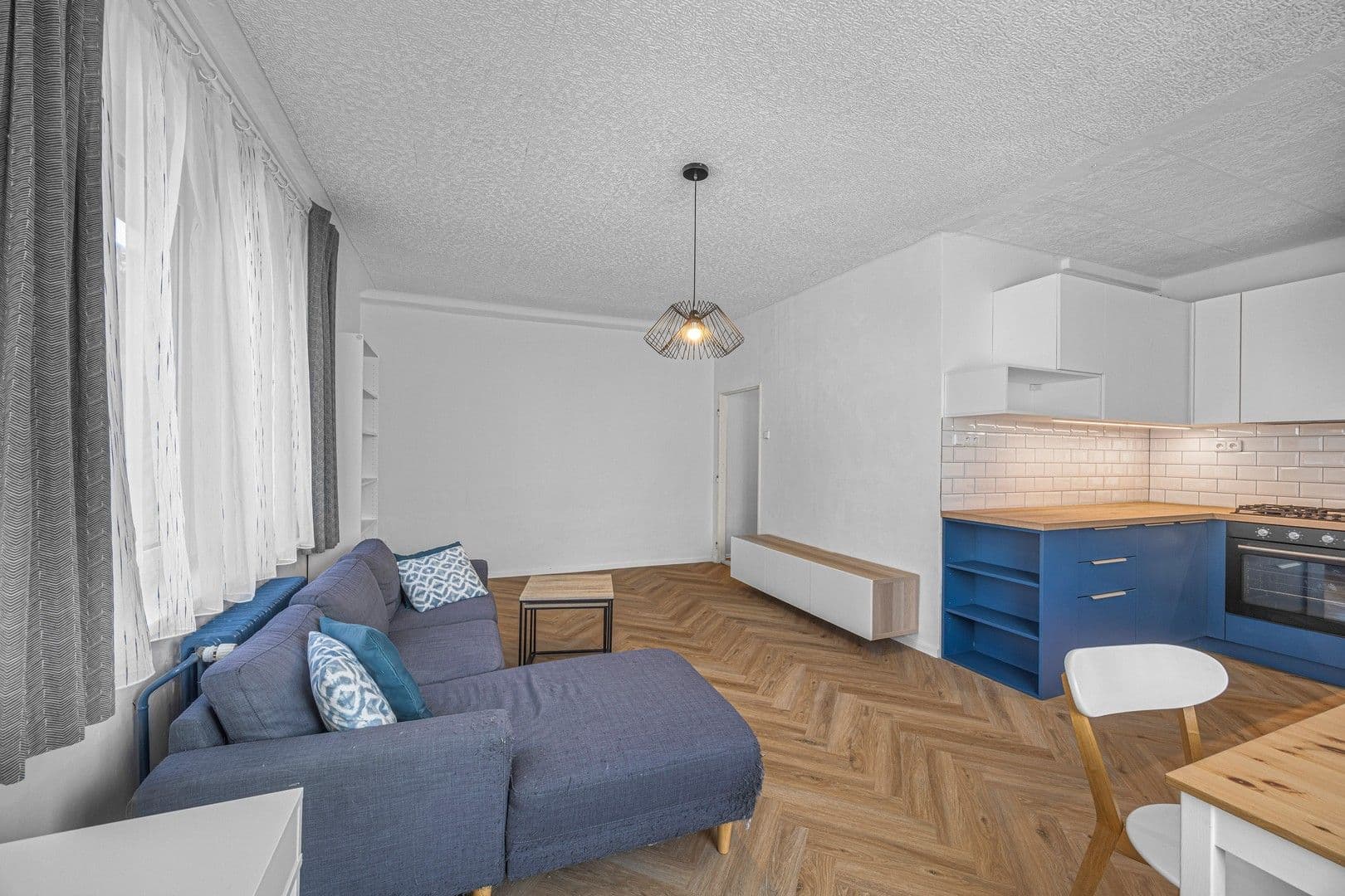 1 bedroom with open-plan kitchen flat to rent, 53 m², Hořanská, Prague, Prague 1 bedroom with open-plan kitchen flat to rent, 53 m², Hořanská, Prague, Prague