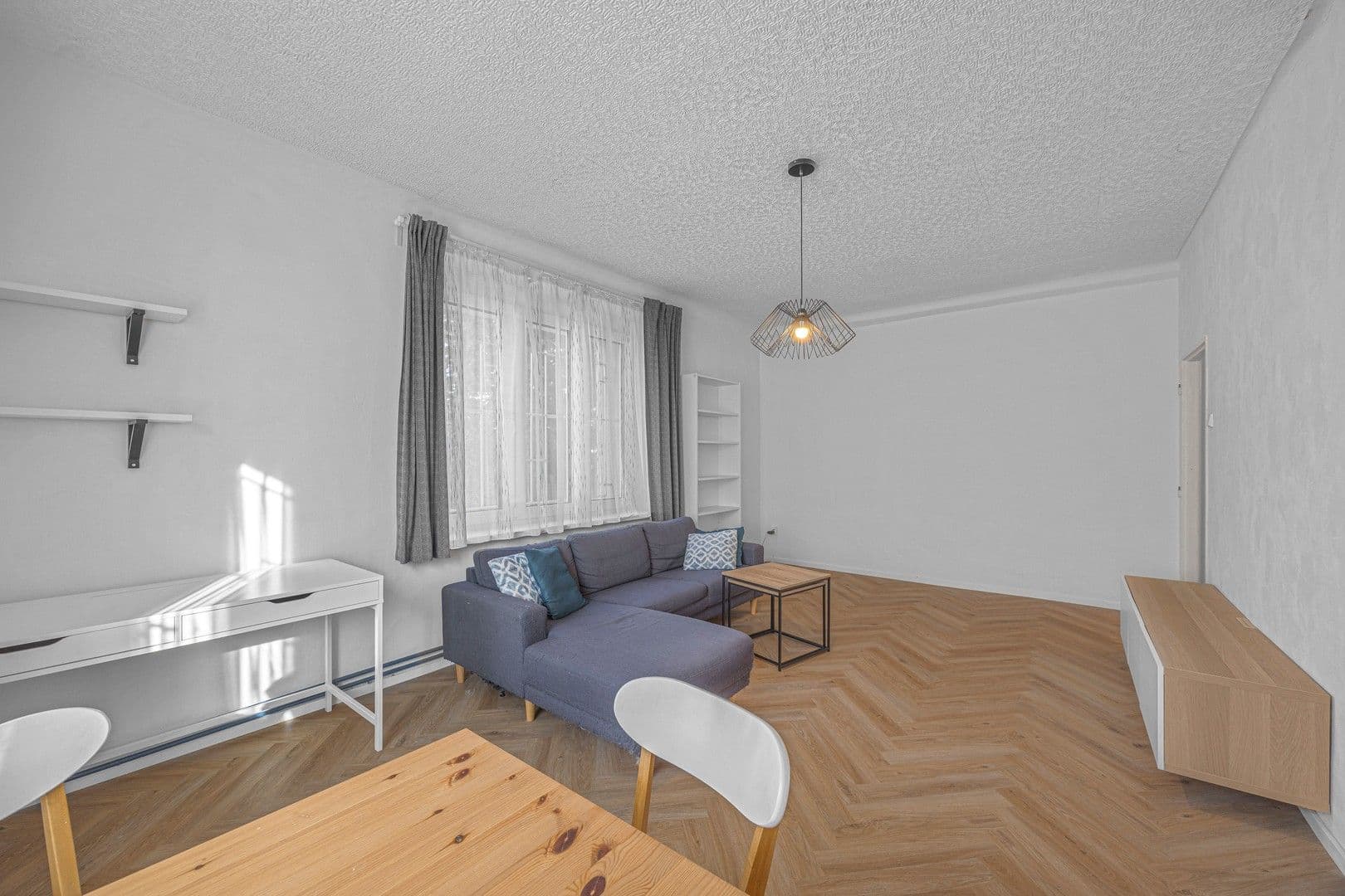 1 bedroom with open-plan kitchen flat to rent, 53 m², Hořanská, Prague, Prague 1 bedroom with open-plan kitchen flat to rent, 53 m², Hořanská, Prague, Prague