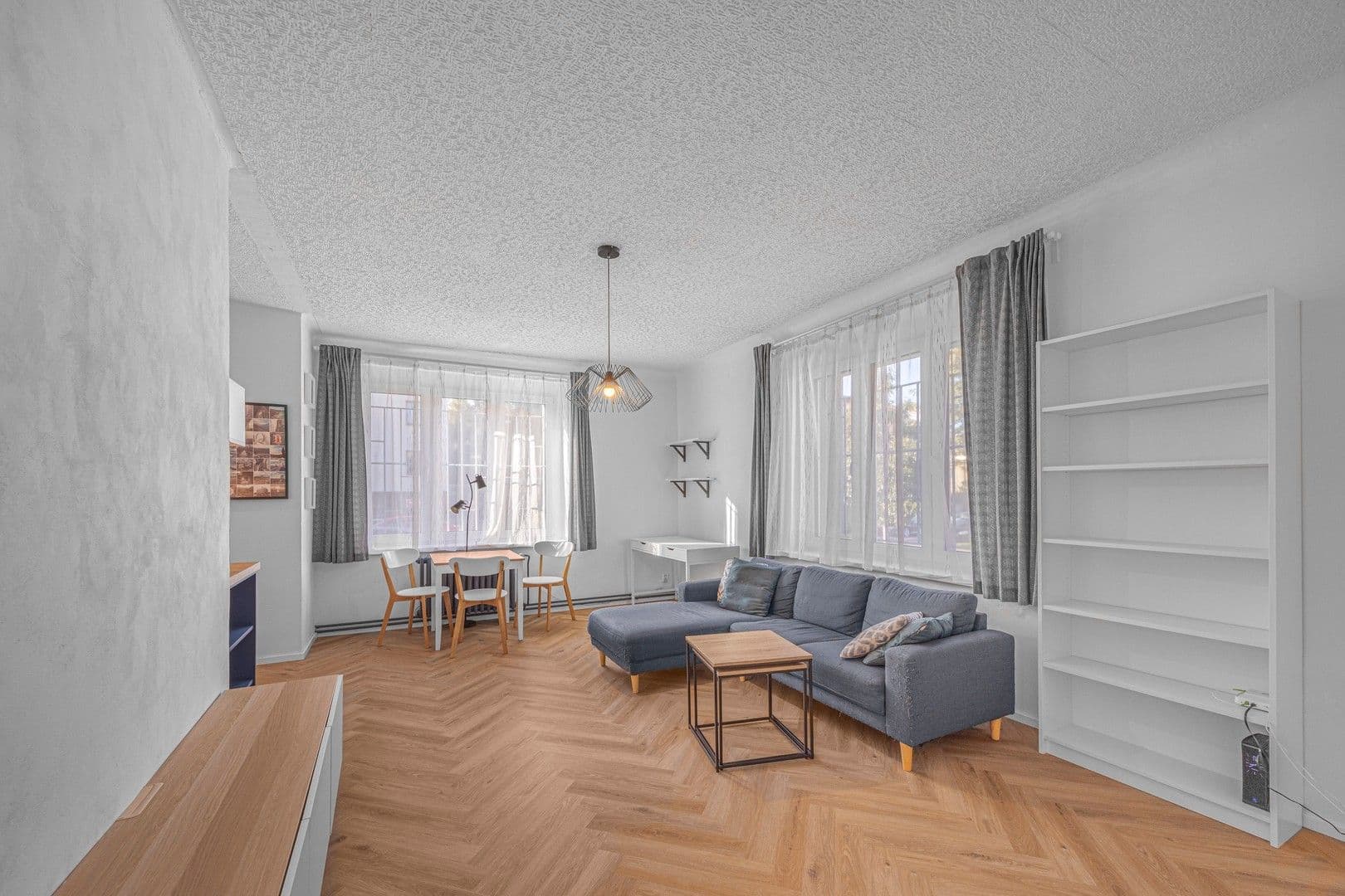 1 bedroom with open-plan kitchen flat to rent, 53 m², Hořanská, Prague, Prague 1 bedroom with open-plan kitchen flat to rent, 53 m², Hořanská, Prague, Prague