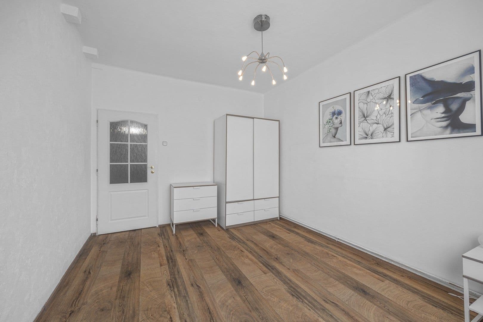 1 bedroom with open-plan kitchen flat to rent, 53 m², Hořanská, Prague, Prague 1 bedroom with open-plan kitchen flat to rent, 53 m², Hořanská, Prague, Prague