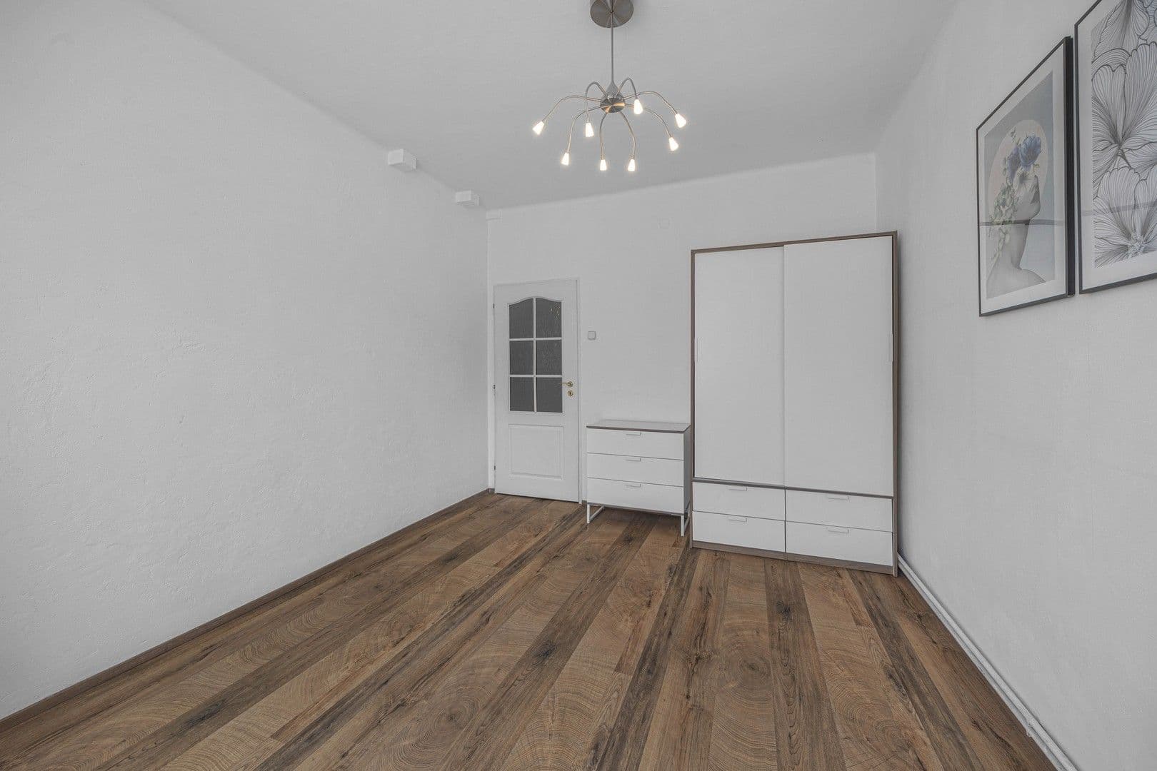 1 bedroom with open-plan kitchen flat to rent, 53 m², Hořanská, Prague, Prague 1 bedroom with open-plan kitchen flat to rent, 53 m², Hořanská, Prague, Prague
