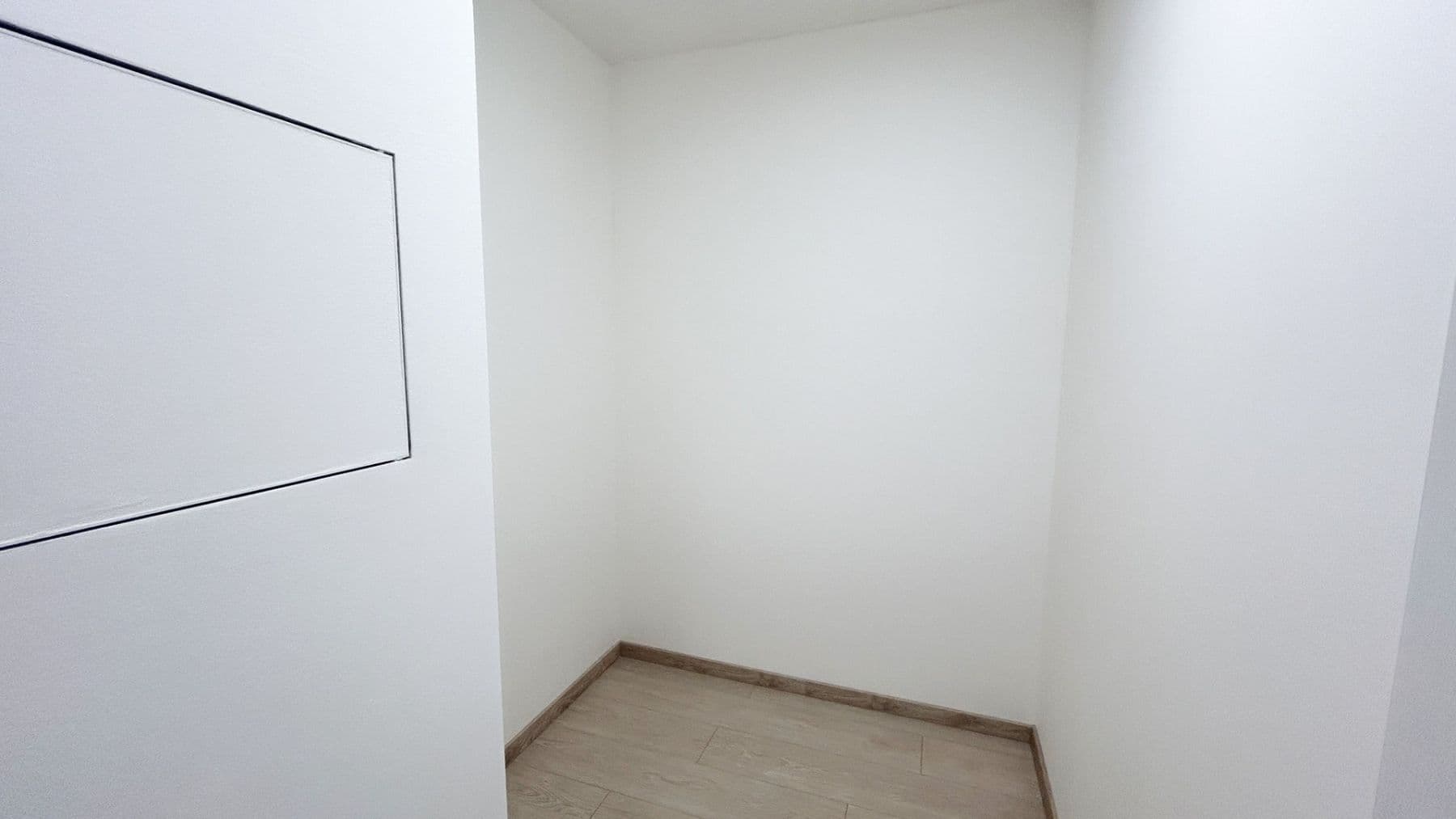 1 bedroom with open-plan kitchen flat to rent, 85 m², Cihlářská, Hostivice, Středočeský Region 1 bedroom with open-plan kitchen flat to rent, 85 m², Cihlářská, Hostivice, Středočeský Region