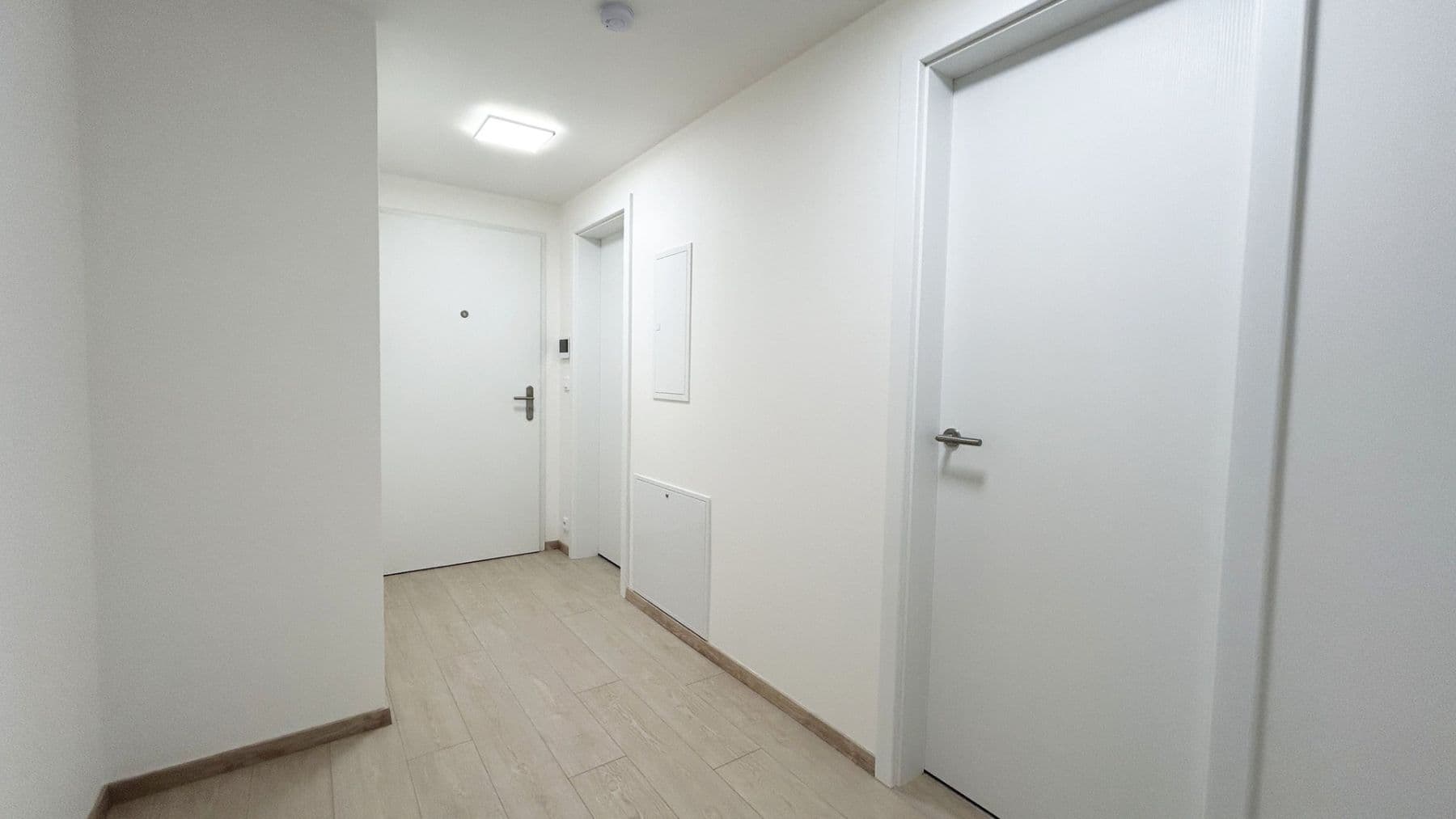 1 bedroom with open-plan kitchen flat to rent, 85 m², Cihlářská, Hostivice, Středočeský Region 1 bedroom with open-plan kitchen flat to rent, 85 m², Cihlářská, Hostivice, Středočeský Region