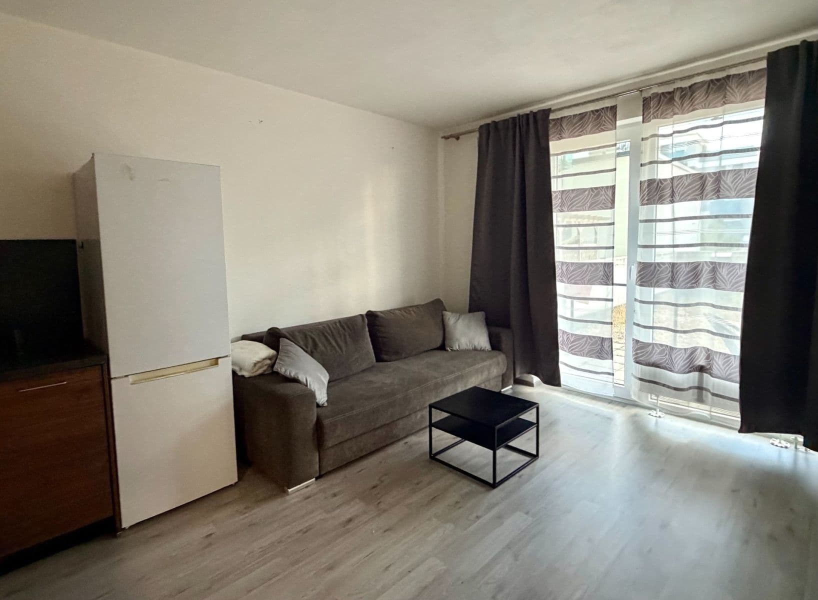 1 bedroom with open-plan kitchen flat to rent, 43 m², Poděbradova, Plzeň, Plzeňský Region 1 bedroom with open-plan kitchen flat to rent, 43 m², Poděbradova, Plzeň, Plzeňský Region