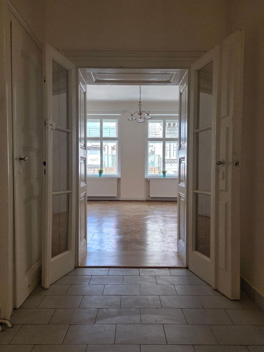 3 bedroom flat to rent, 85 m², Prague, Prague 3 bedroom flat to rent, 85 m², Prague, Prague