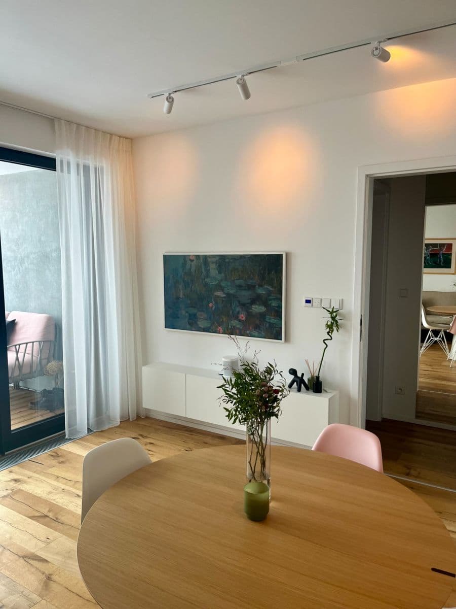 1 bedroom with open-plan kitchen flat to rent, 38 m², Kurandové, Prague, Prague 1 bedroom with open-plan kitchen flat to rent, 38 m², Kurandové, Prague, Prague