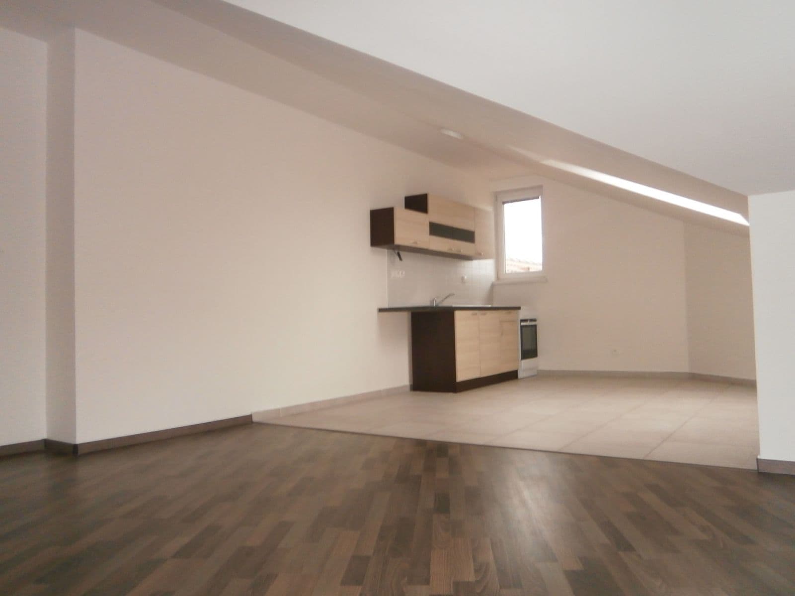 1 bedroom with open-plan kitchen flat to rent, 70 m², Myslivecká, Rychvald, Moravskoslezský Region 1 bedroom with open-plan kitchen flat to rent, 70 m², Myslivecká, Rychvald, Moravskoslezský Region