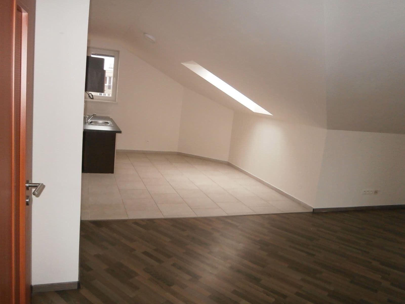 1 bedroom with open-plan kitchen flat to rent, 70 m², Myslivecká, Rychvald, Moravskoslezský Region 1 bedroom with open-plan kitchen flat to rent, 70 m², Myslivecká, Rychvald, Moravskoslezský Region