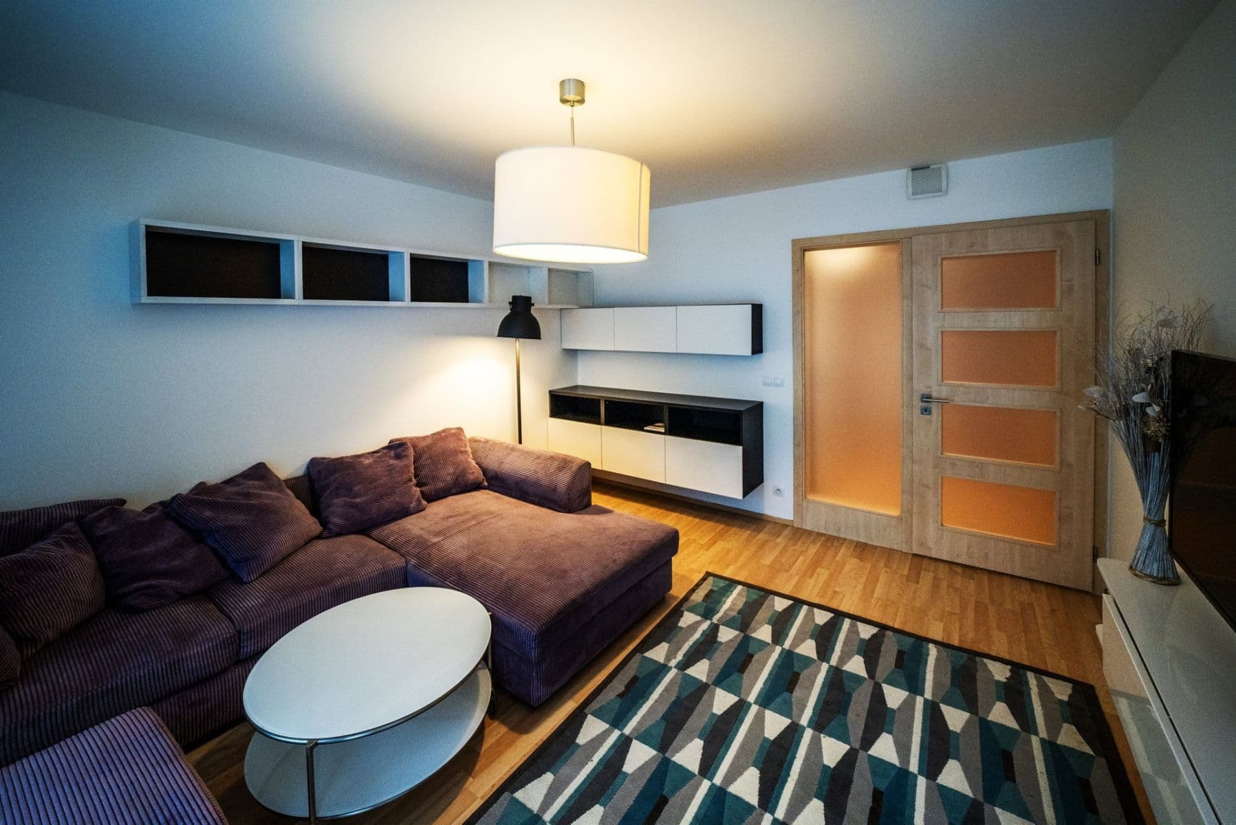 2 bedroom with open-plan kitchen flat to rent, 70 m², Seydlerova, Prague, Prague 2 bedroom with open-plan kitchen flat to rent, 70 m², Seydlerova, Prague, Prague