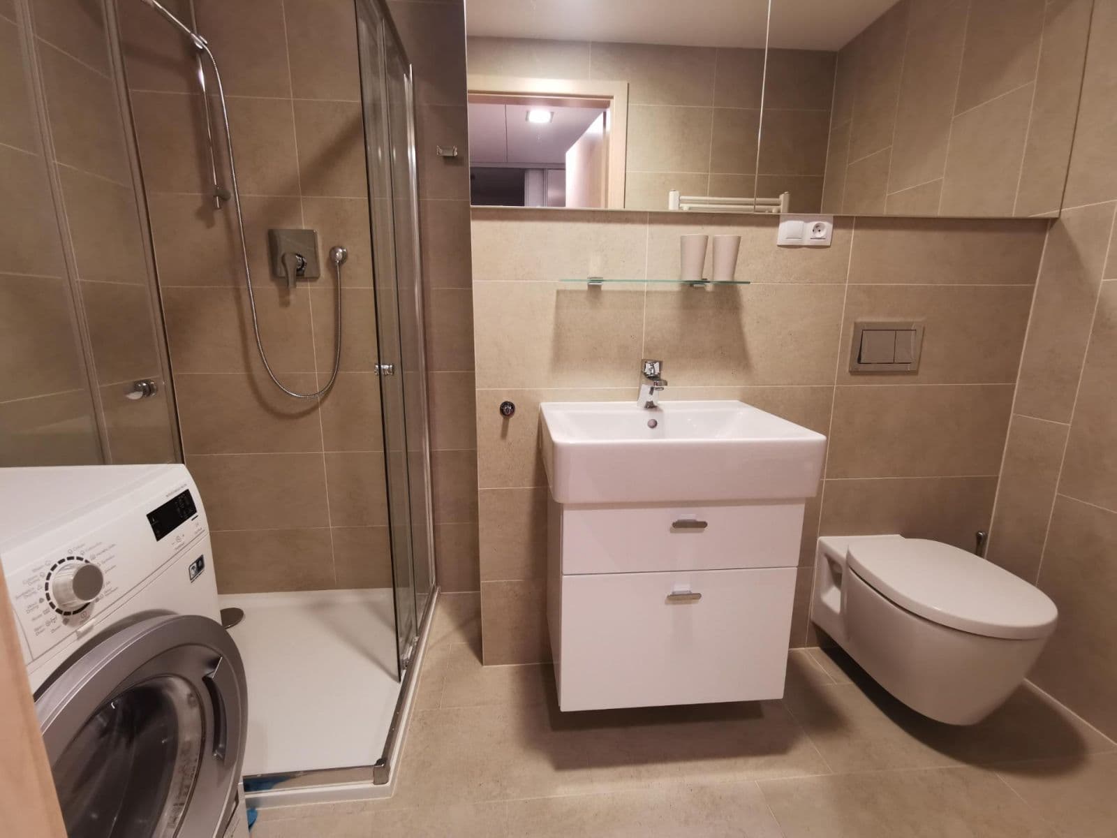 Studio flat to rent, 50 m², Petržílkova, Prague, Prague Studio flat to rent, 50 m², Petržílkova, Prague, Prague