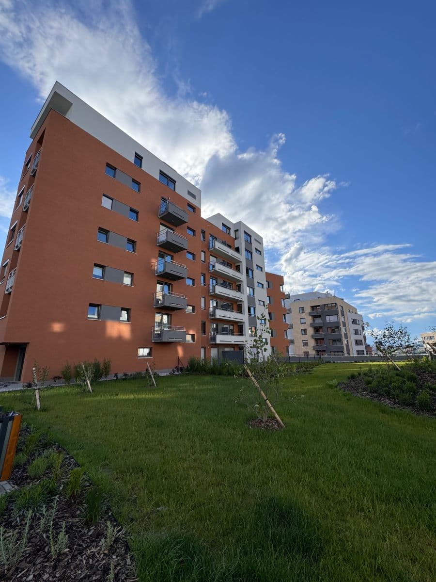 2 bedroom with open-plan kitchen flat to rent, 90 m², Pod Chodovem, Prague, Prague 2 bedroom with open-plan kitchen flat to rent, 90 m², Pod Chodovem, Prague, Prague