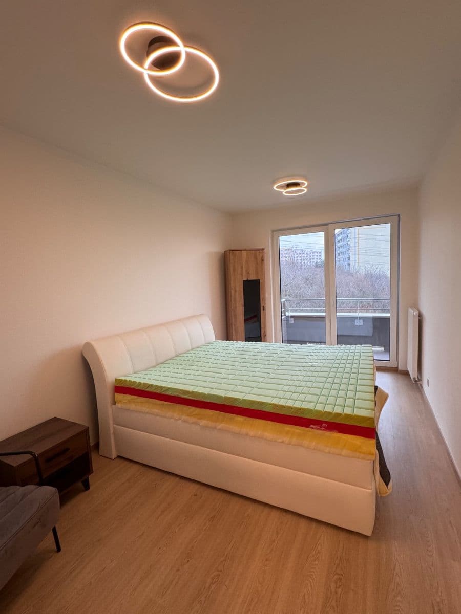 2 bedroom with open-plan kitchen flat to rent, 90 m², Pod Chodovem, Prague, Prague 2 bedroom with open-plan kitchen flat to rent, 90 m², Pod Chodovem, Prague, Prague